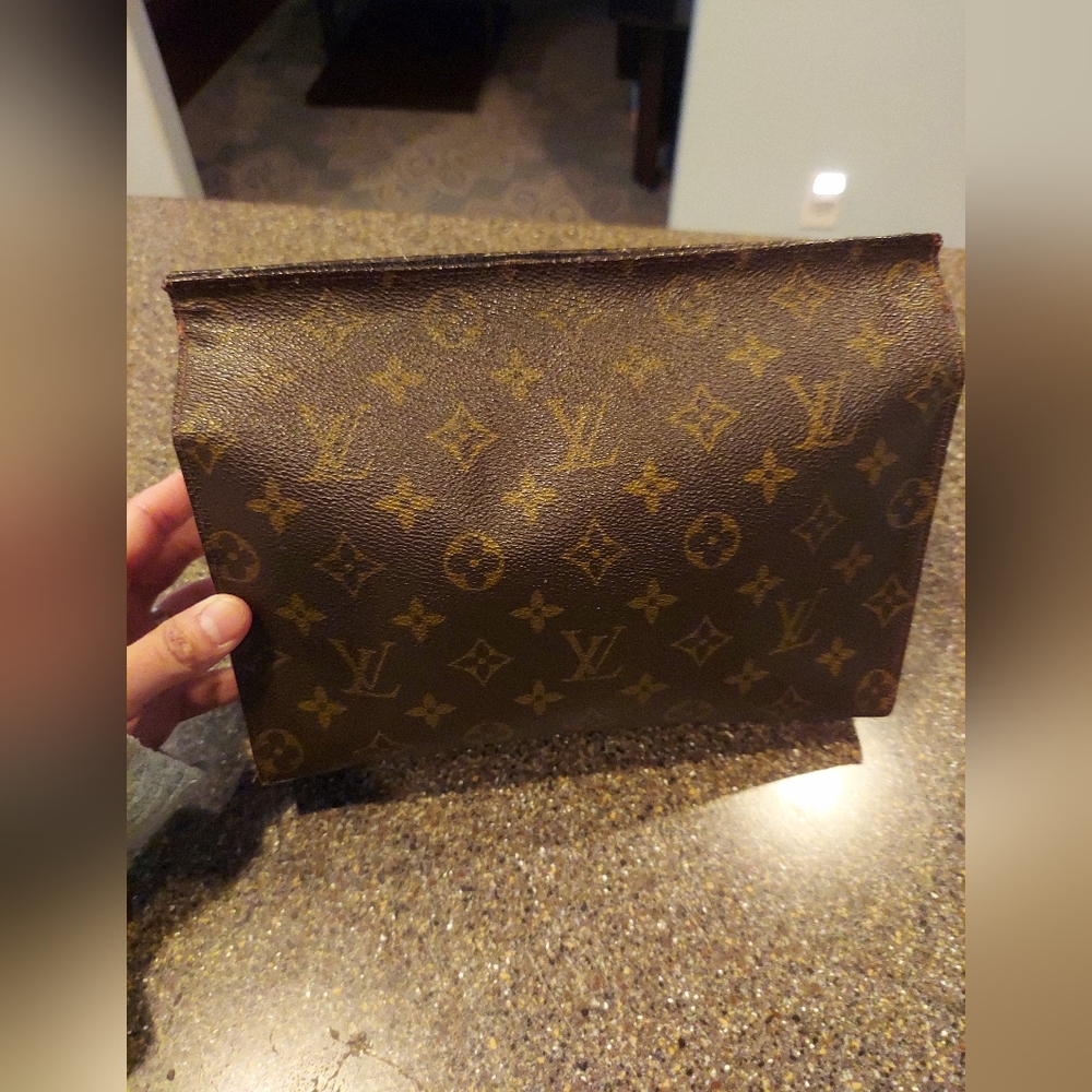 Final Sale! Authentic Toiletry Pouch FIRM